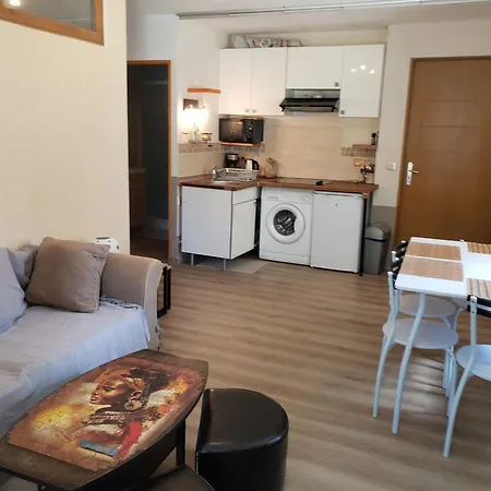 Cosy 2 Pieces, Centre Village, 4 Pers, Proche Pistes Et Parc-luge - Fr-1-515-216 Apartment Villard-de-Lans